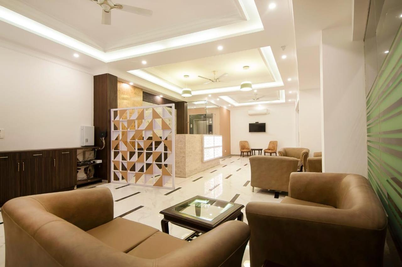 Hotel Almora Near Delhi Airport Nueva Delhi Exterior foto