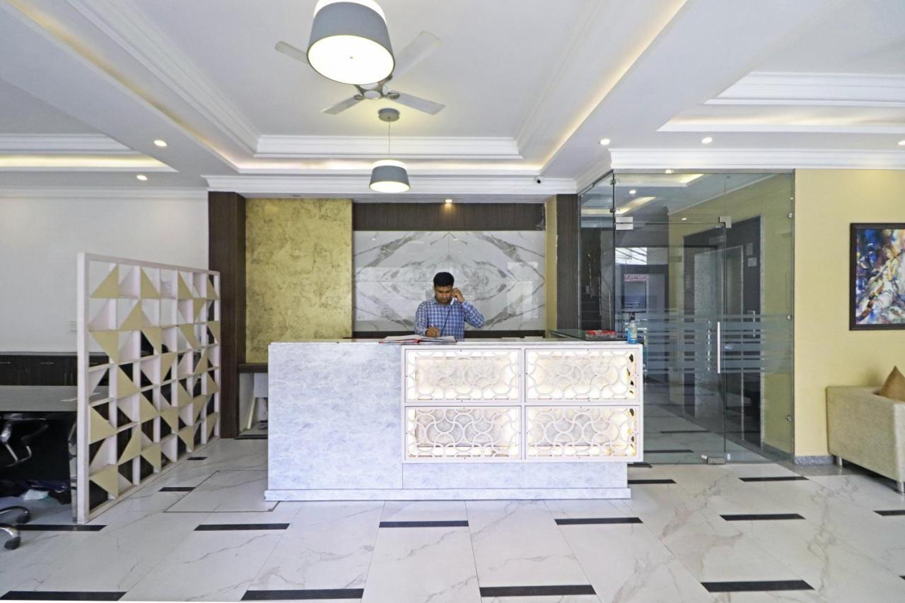 Hotel Almora Near Delhi Airport Nueva Delhi Exterior foto