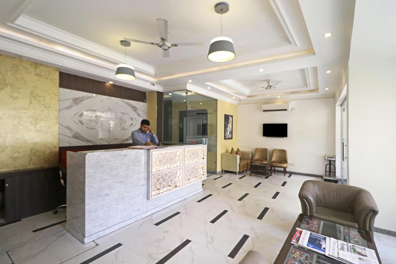 Hotel Almora Near Delhi Airport Nueva Delhi Exterior foto
